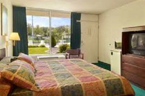 Macomb Inn Δωμάτιο φωτογραφία